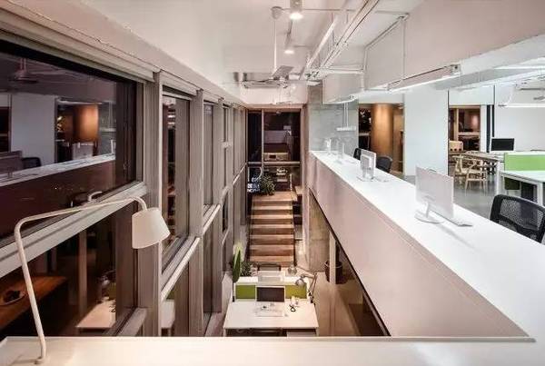 辦公室裝修 | 個性、寧靜，現(xiàn)代簡約之美