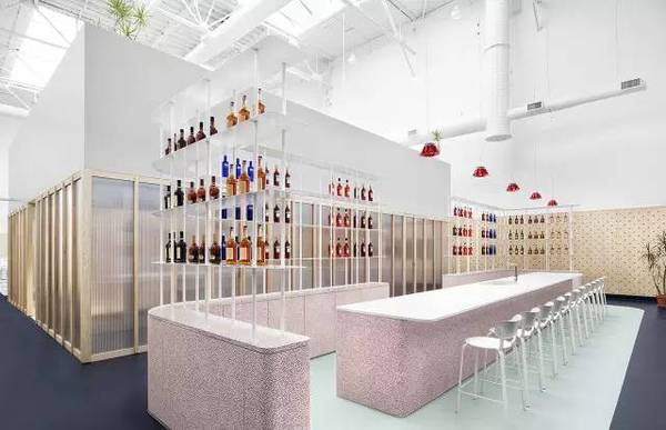 辦公室裝修 | 平衡的三維空間，激發(fā)使用者的靈感