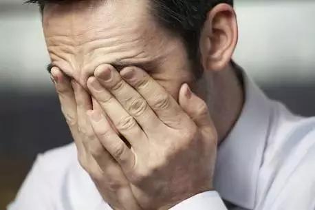 震驚！辦公室里99%都得了這個(gè)病，不及時(shí)解決危害一生！