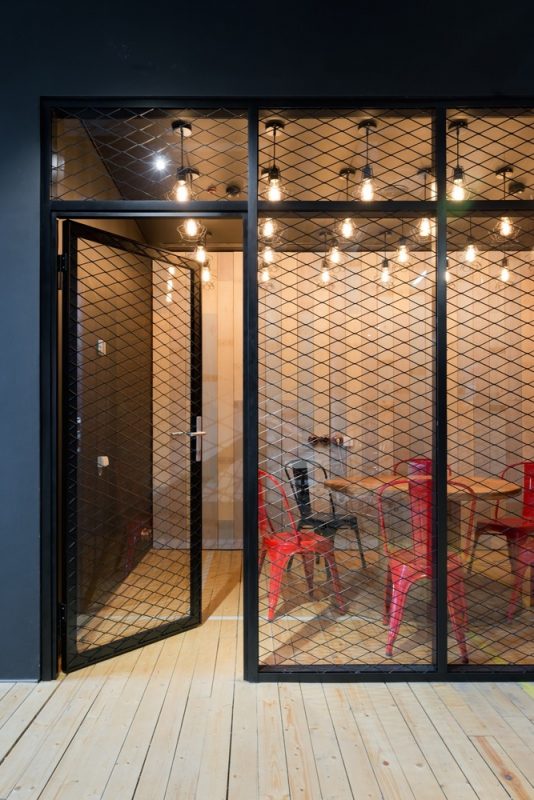 辦公空間，辦公室設(shè)計(jì)，媒體公司辦公室設(shè)計(jì)，現(xiàn)代風(fēng)格辦公室，體育媒體