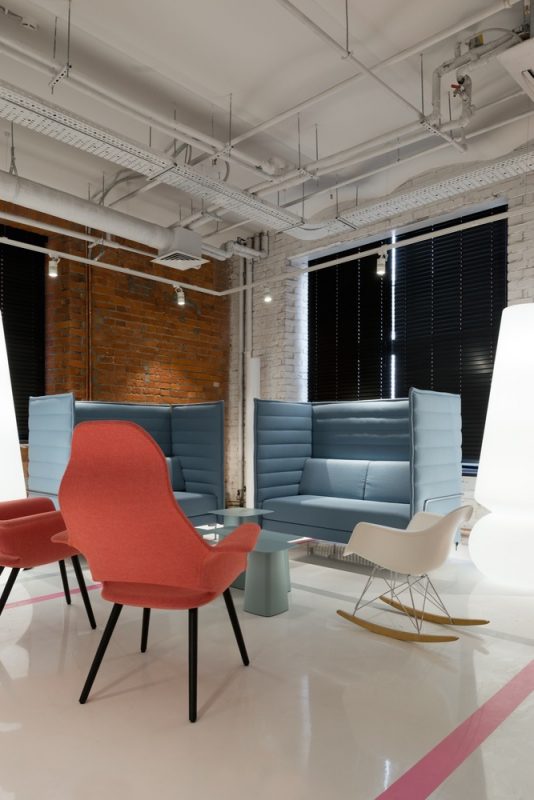 辦公空間，辦公室設(shè)計(jì)，媒體公司辦公室設(shè)計(jì)，現(xiàn)代風(fēng)格辦公室，體育媒體